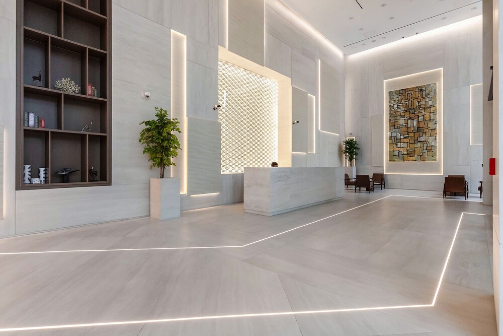 Modern Studio at Paragon