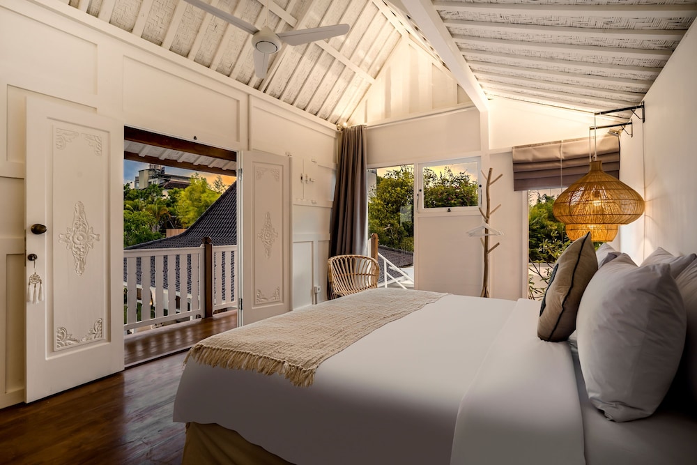 Villa Folie by Alfred in Bali - New 5bdr Dream Villa in the Heart of Seminyak