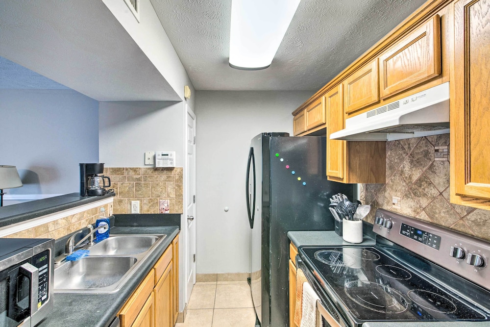 La Vergne Townhome: 22 Mi to Dtwn Nashville! - Property Image 22
