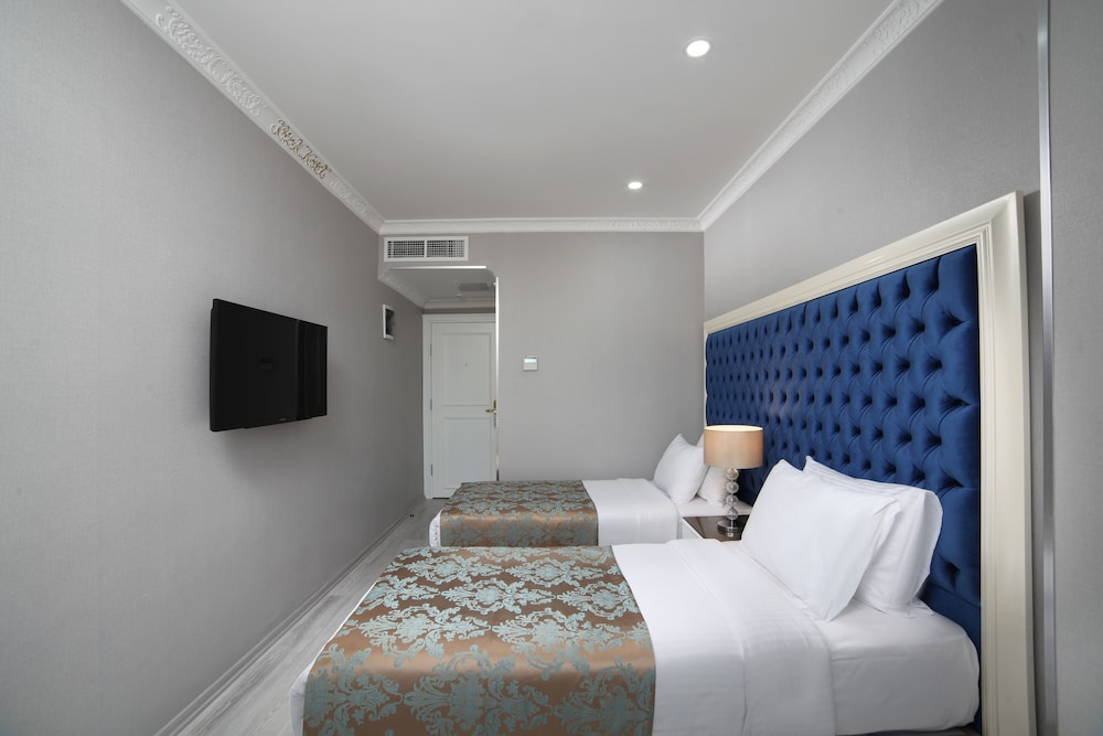 Beyaz Monarch Otel - Image 60