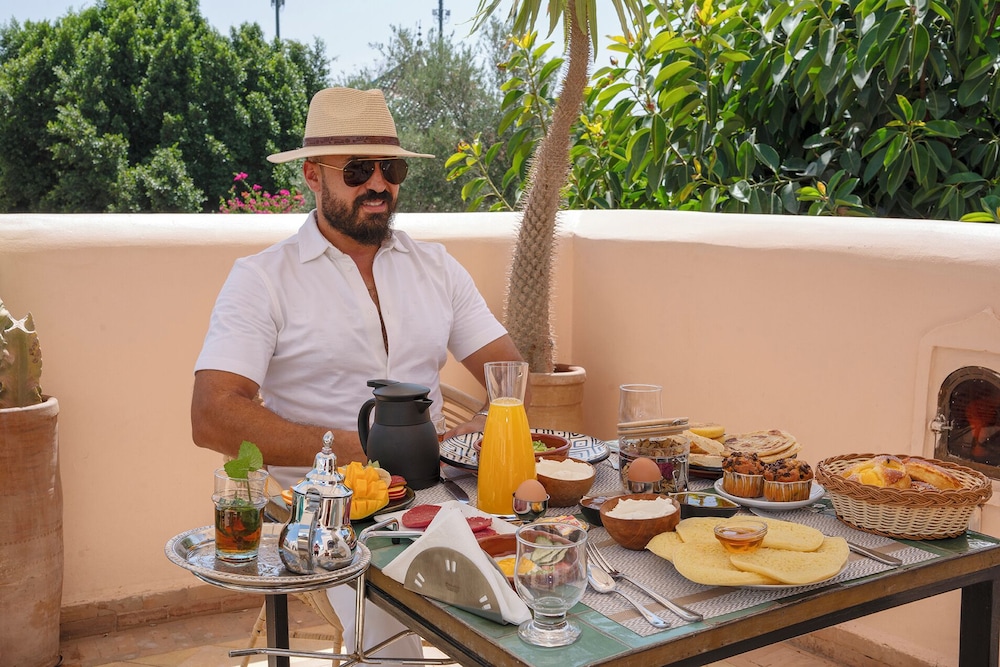 Riad Yalla habibi