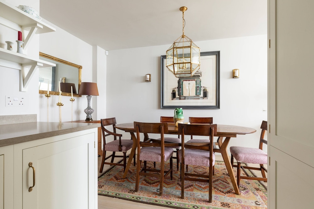Cranley Mews VI by Onefinestay