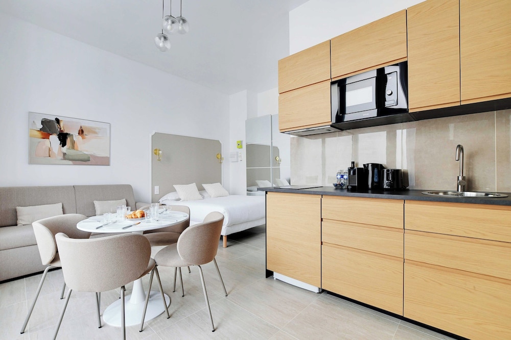 Studio Moderne - AC- 4P- Champ-de-mars