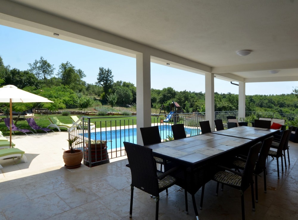 Exquisite Secluded Villa With Pool