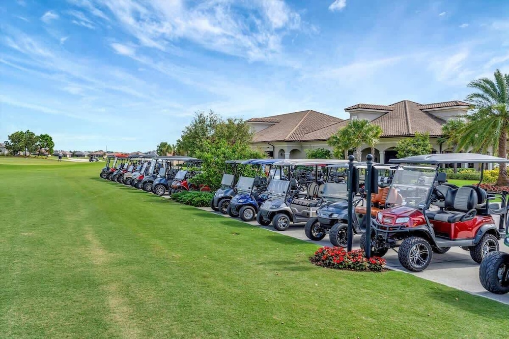 Golf Course Townhome Resort Amenities 2B Luxury