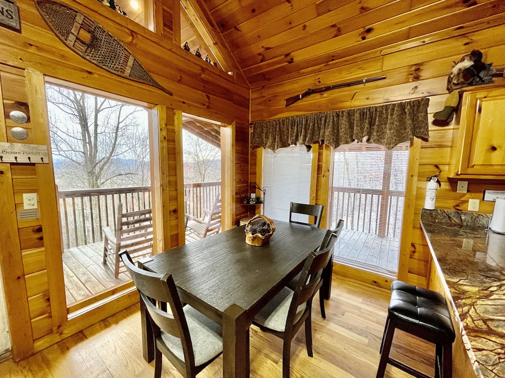Picture Perfect 2 Bedroom Cabin by RedAwning - Property Image 27