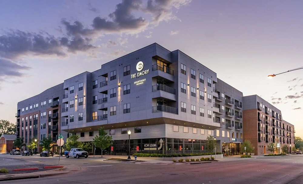 Landing Spectacular 1bd, Gym