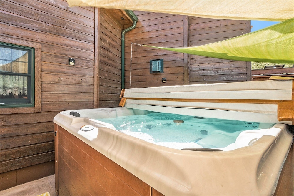 Solitude Bighorn 9 - Estes Park 2 Bedroom Condo by RedAwning - Property Image 8