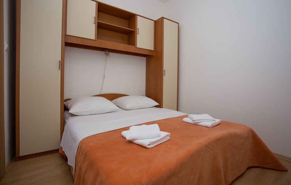 Photo 44