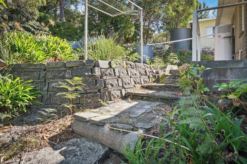 Coningham Beach House - 3 Bedrooms