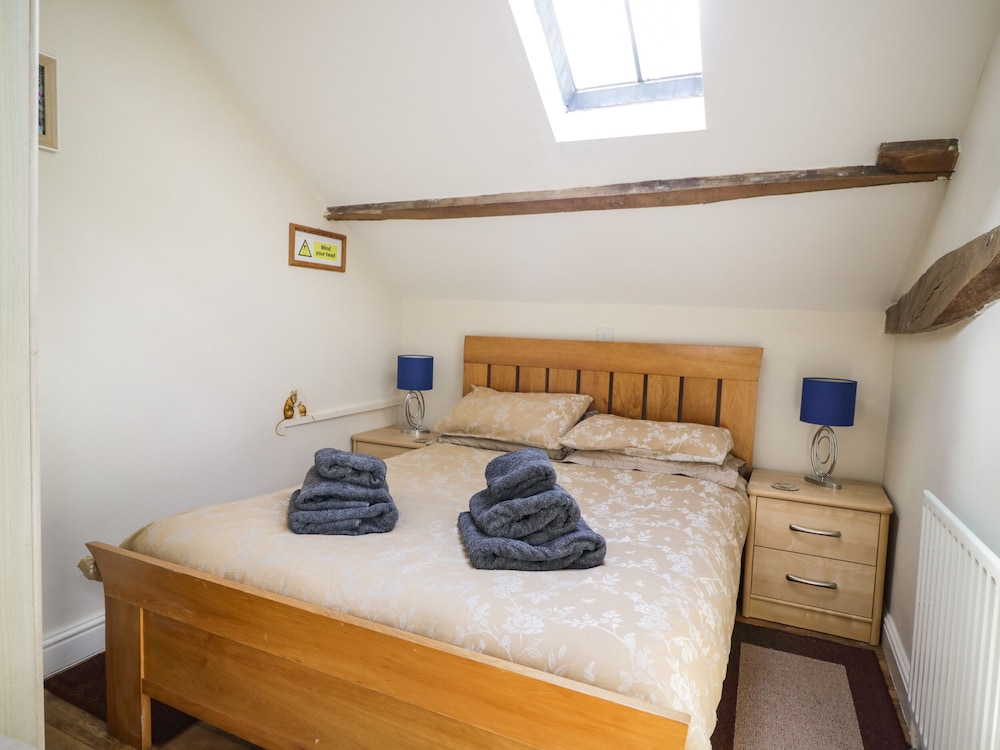 Mousehole Cottage view 2