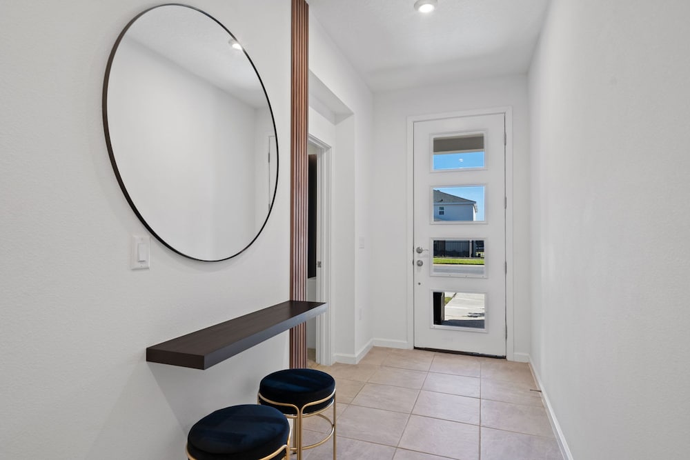 Chic 6 Bedroom Solara Home Pool and Themed Rooms