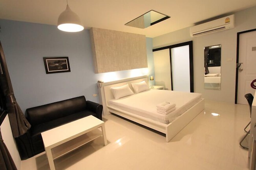 Eazy Motel Bangna