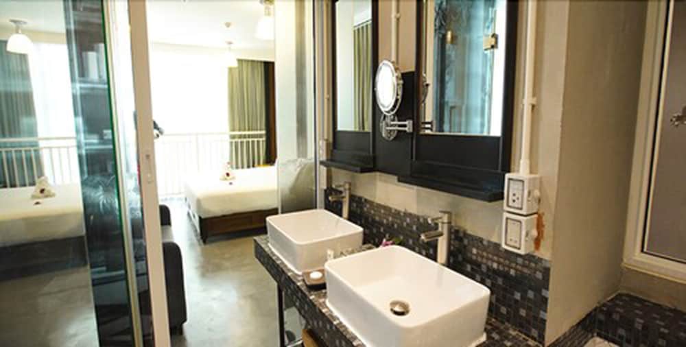 Pattaya Modus Beachfront Resort