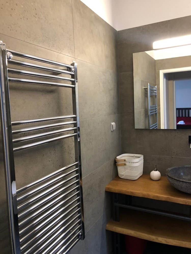 Luxurious Apartment With big Balcony Best Location