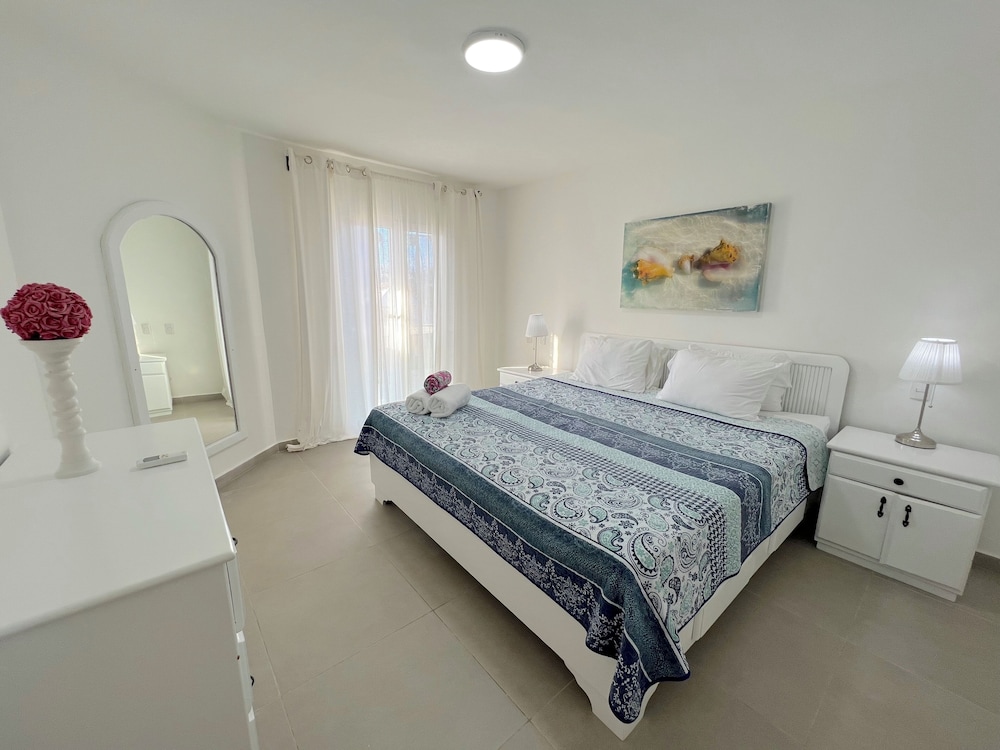 TROPICAL VILLAS playa LOS CORALES