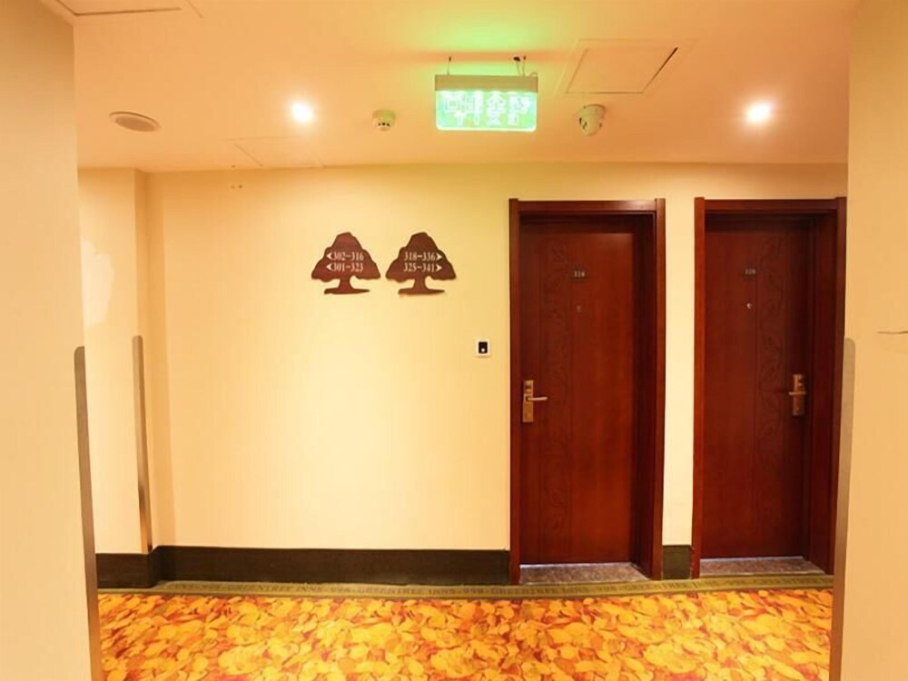 GreenTree Inn Tianjin Wuqing District West Yongyang Road Florentia Village Express Hotel