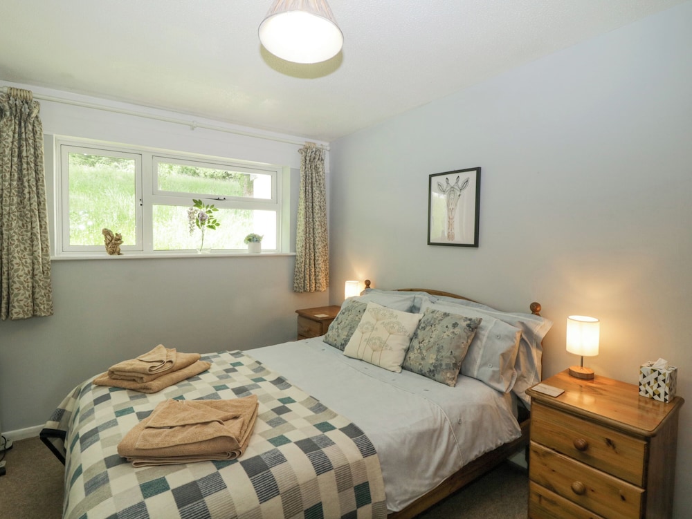9 Manorcombe Bungalows