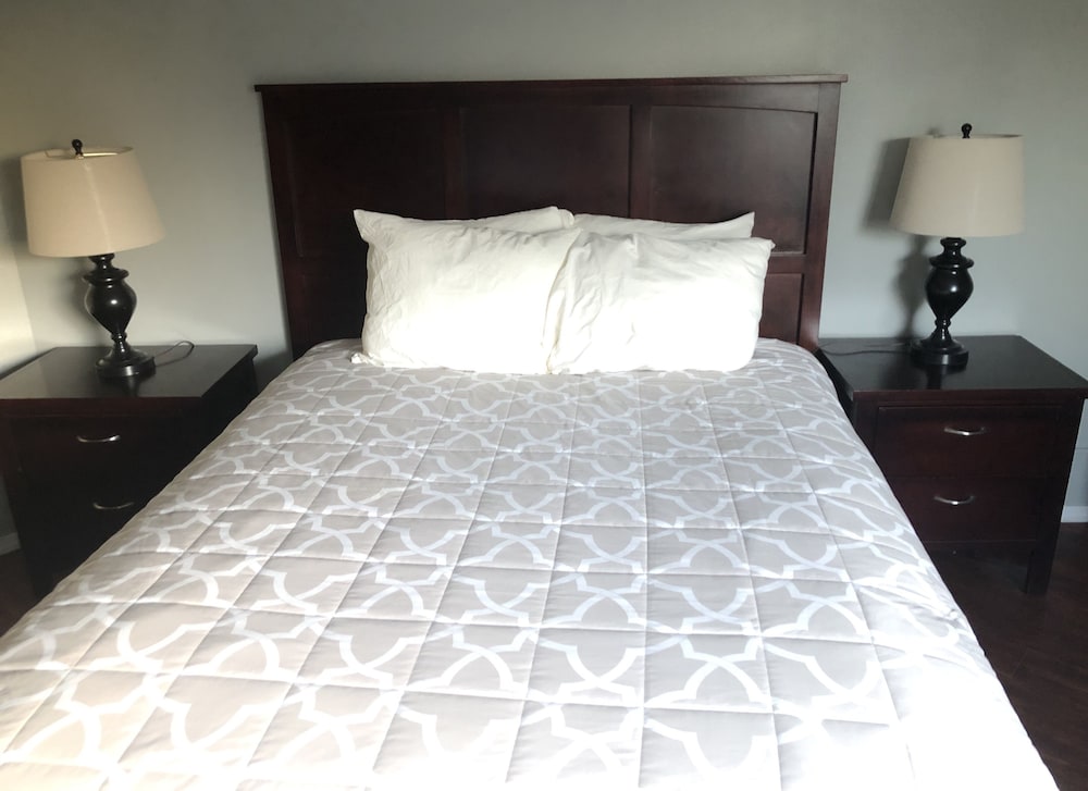 Albany Vacations - Riverside Inn Dallas - Property Image 2