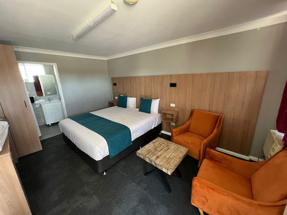 Adrian Motel