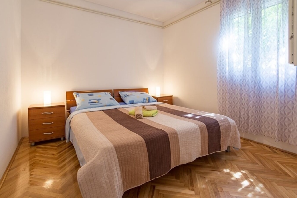 Petar - Great Location Close to the sea - A1 Donji view 4
