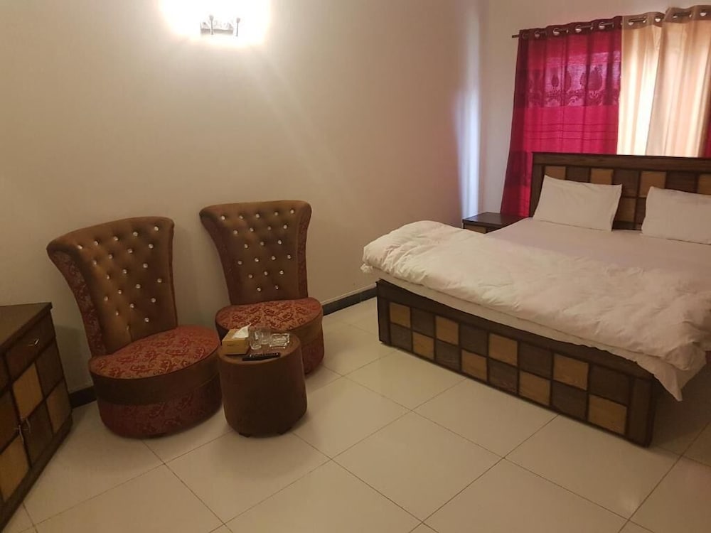 Unique Villa Guest House view 3