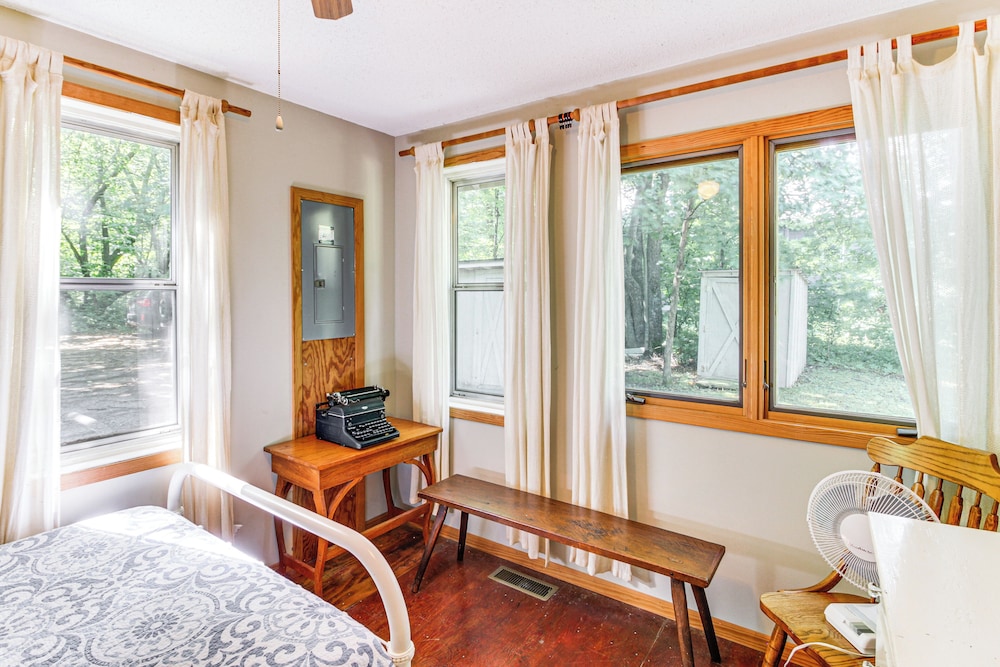Lakeside Getaway w/ Dock: West Battle Lake Cabin