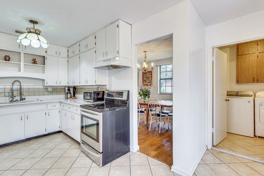 Steps to Beach: Carrabelle Family Home w/ Patio!