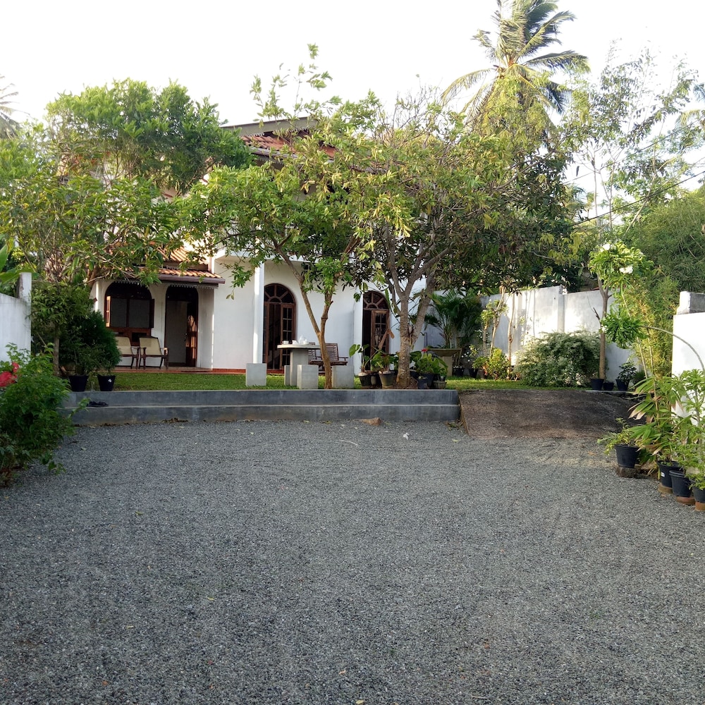 White House Villa