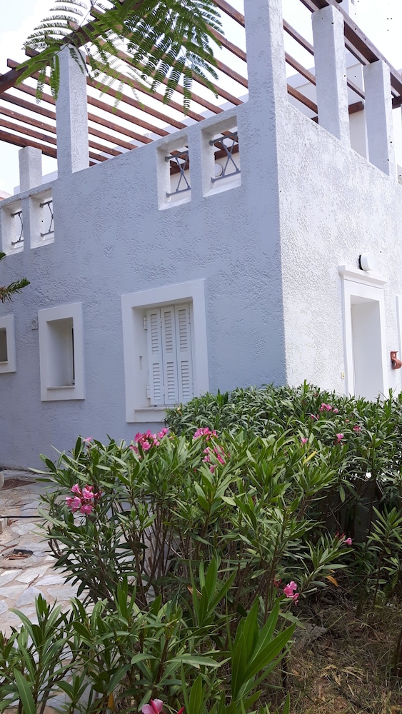 Dionysos Authentic Resort & Village