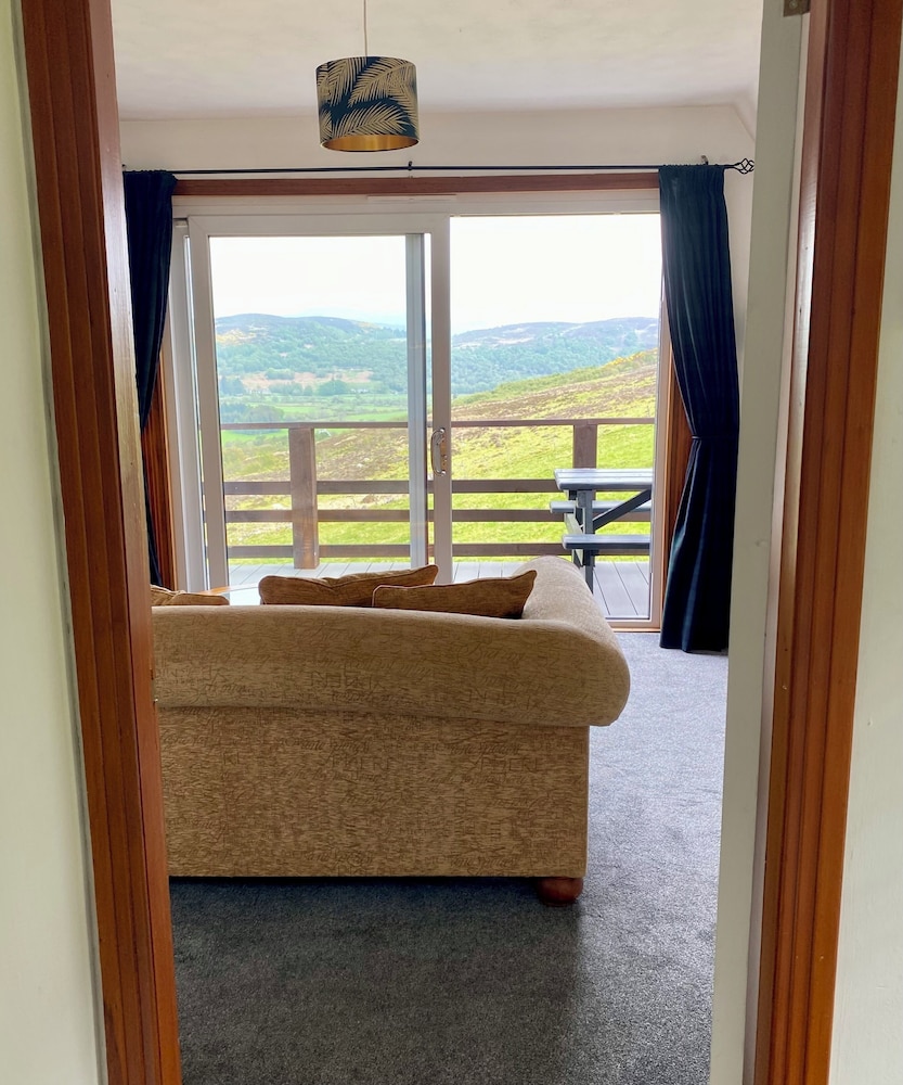 Glen Lodges
