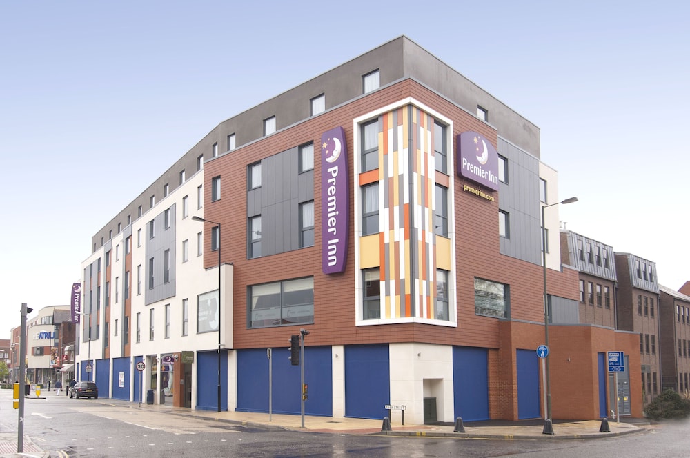 Premier Inn Camberley 2