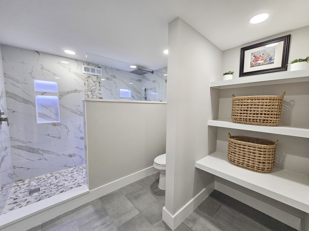 Superbly Updated Ocean View Condo, 303 Brighton, Full Access 3 Bedroom Condo