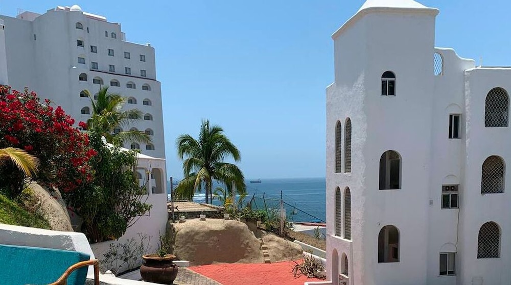 vida beach manzanillo