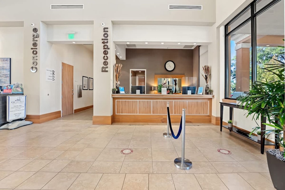 Pet Friendly 4 BR With Hot Tub Ro2761n