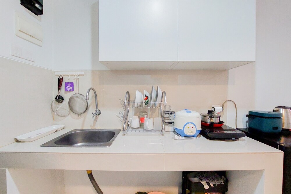 Cozy Living Studio Apartment Springwood Residence Tangerang
