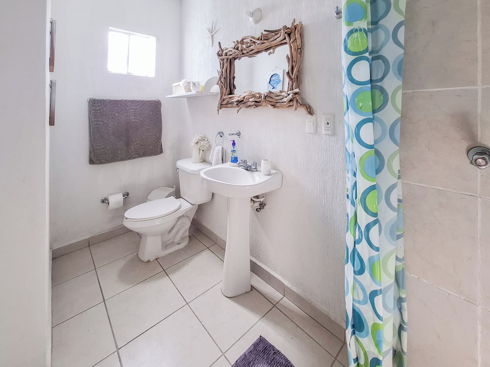 Playa House 4 Bedrooms Pool and More