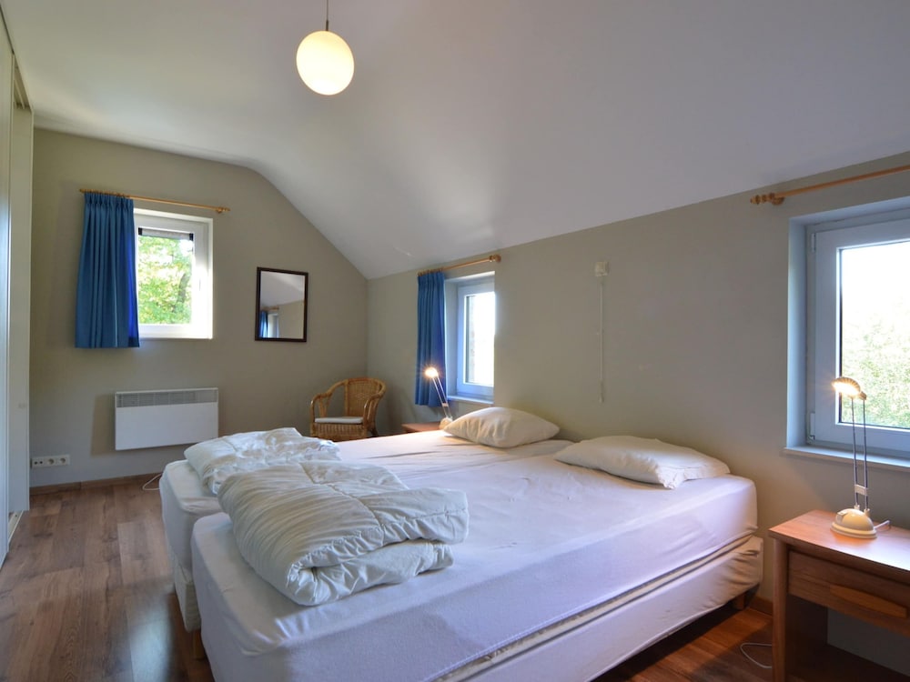 Villa with Sauna near Golf Course view 5