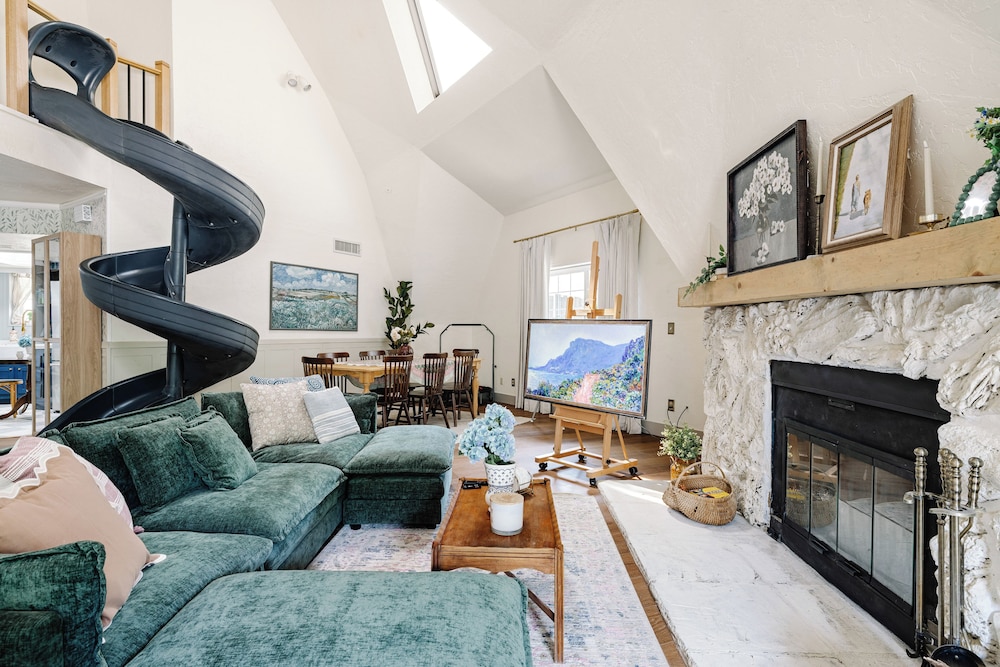Family Getaway: 'foxwood Cottage' in Star Valley!