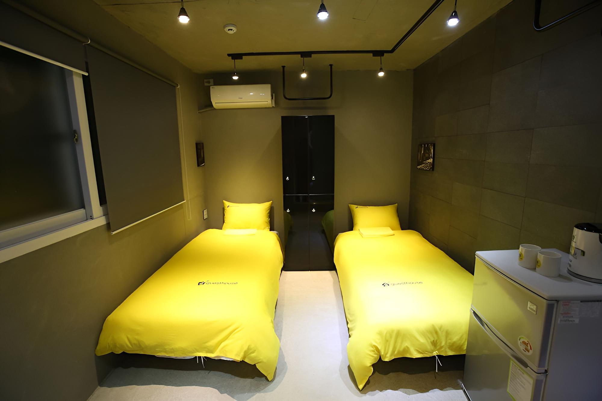 24 Guesthouse Garosu-gil