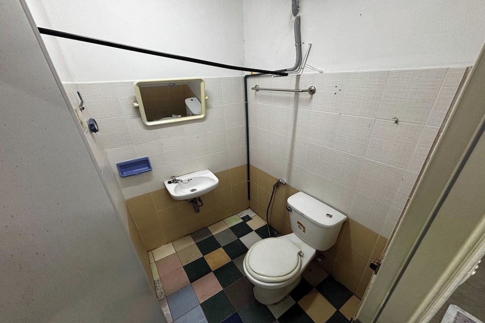 Sukhum Sukhumvit-Onnut Guest House