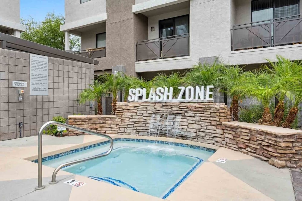 CozySuites at Zone Westgate