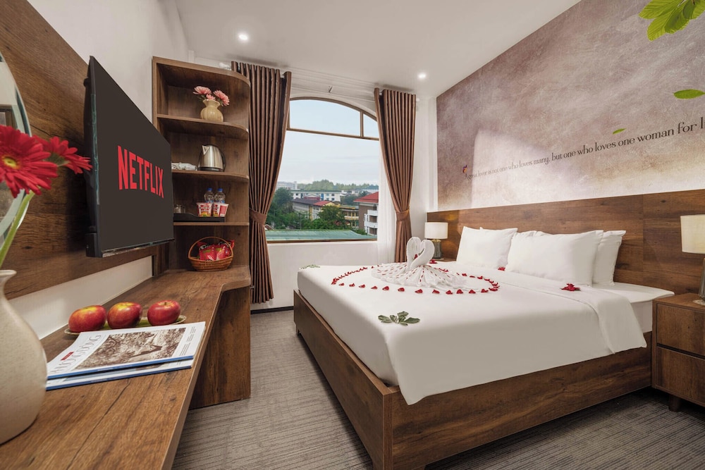 Kly Luxury Hotel
