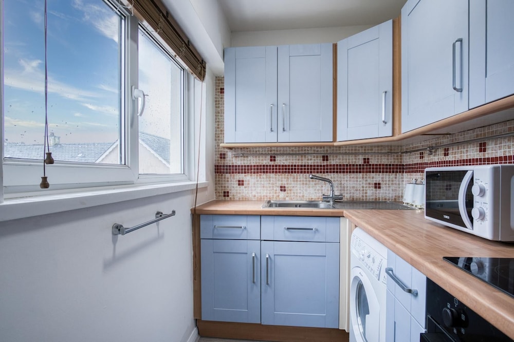 Driftwood Den - 1 Bedroom Apartment - Saundersfoot