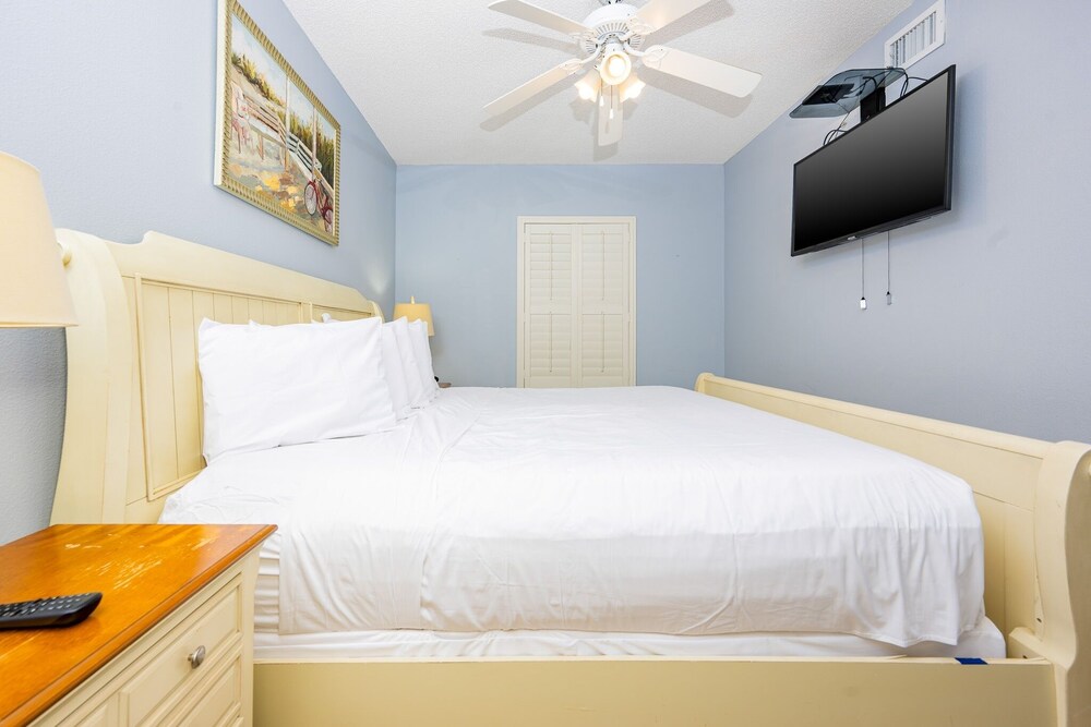 Phoenix X 904 3 Bedroom Condo