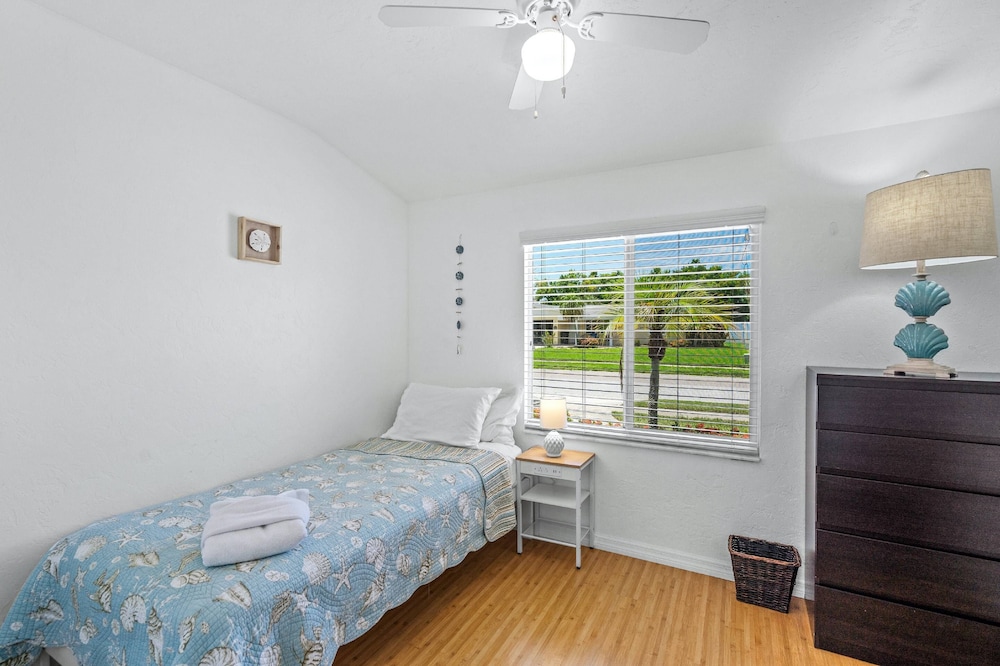 Sand Dollar Cottage