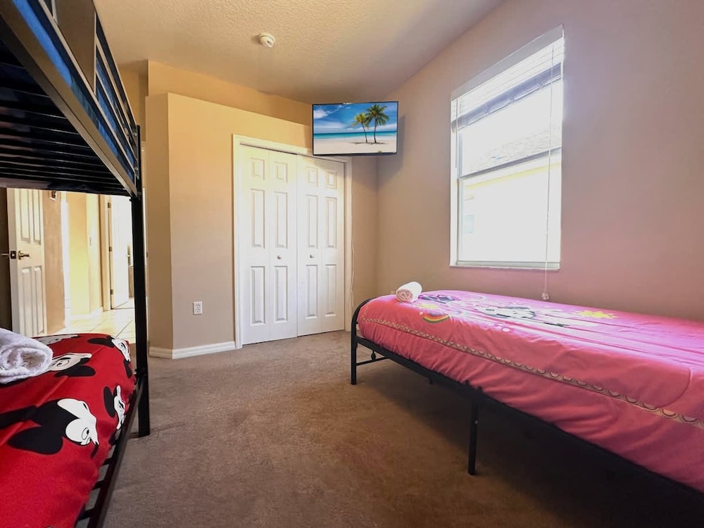 Disney Hideaway Villa Sleeps 9 4Bd Home With Pool