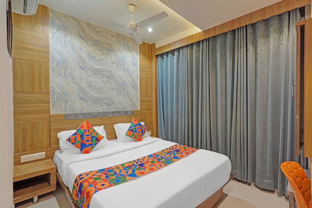 Fabhotel New Empire