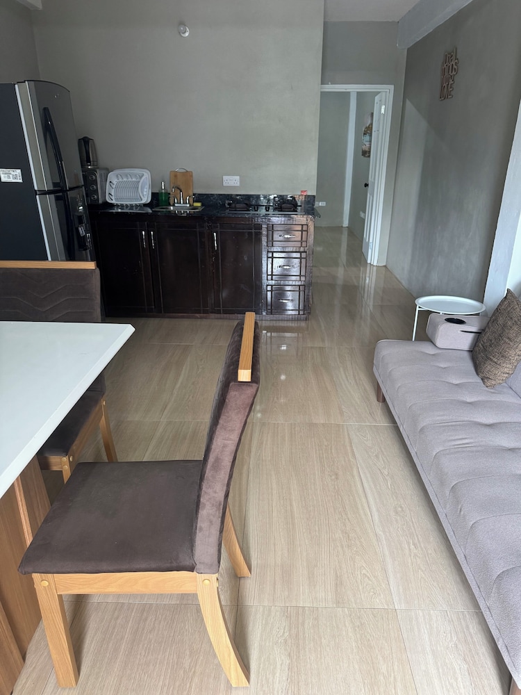 MJays Apartments