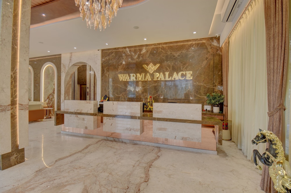 Hotel Warma Palace